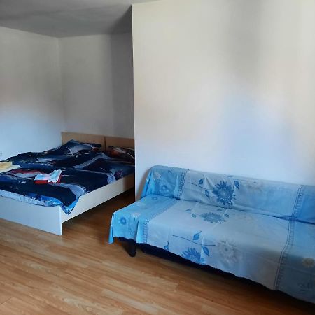 Casa Adrian Camere Centru Vechi Braşov Exteriör bild